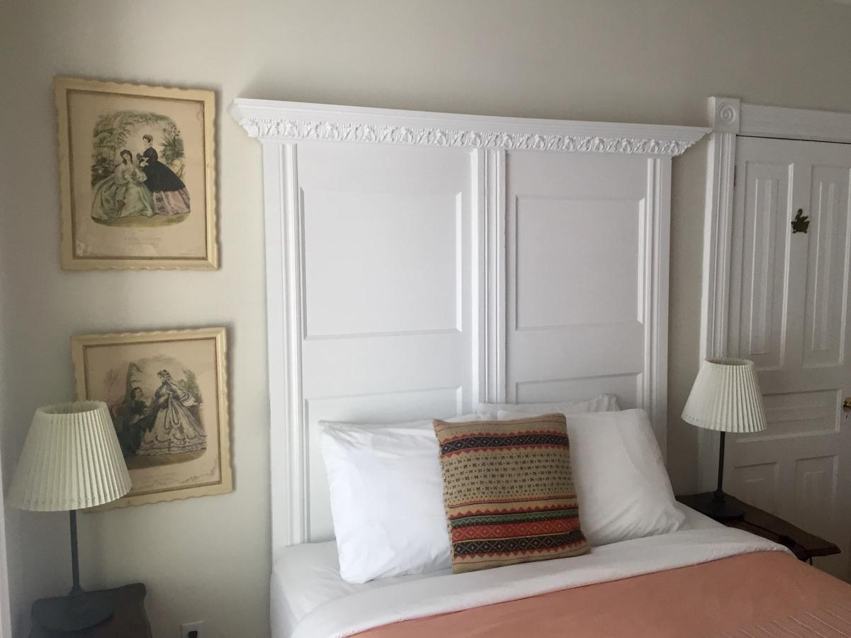 Bed & Breakfast Ellis House