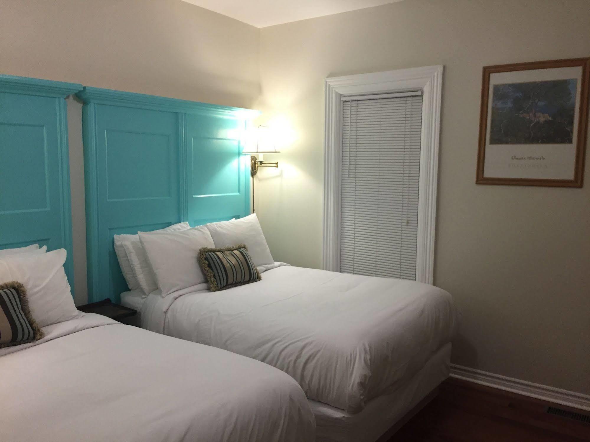 Ellis House Bed & Breakfast