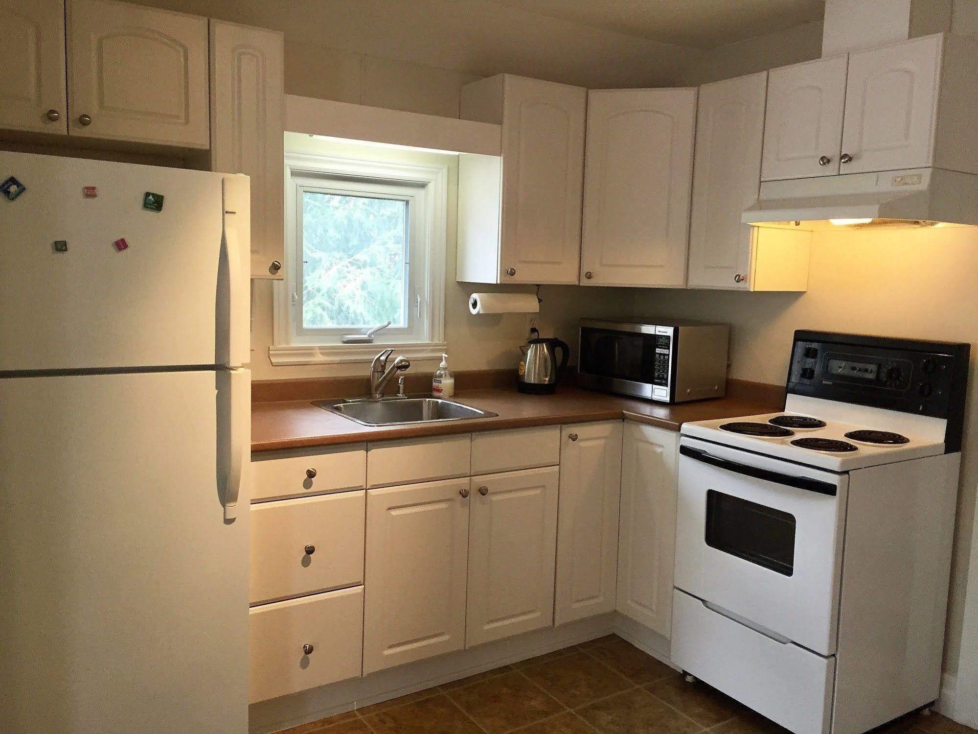 Bed & Breakfast Ellis House 2*